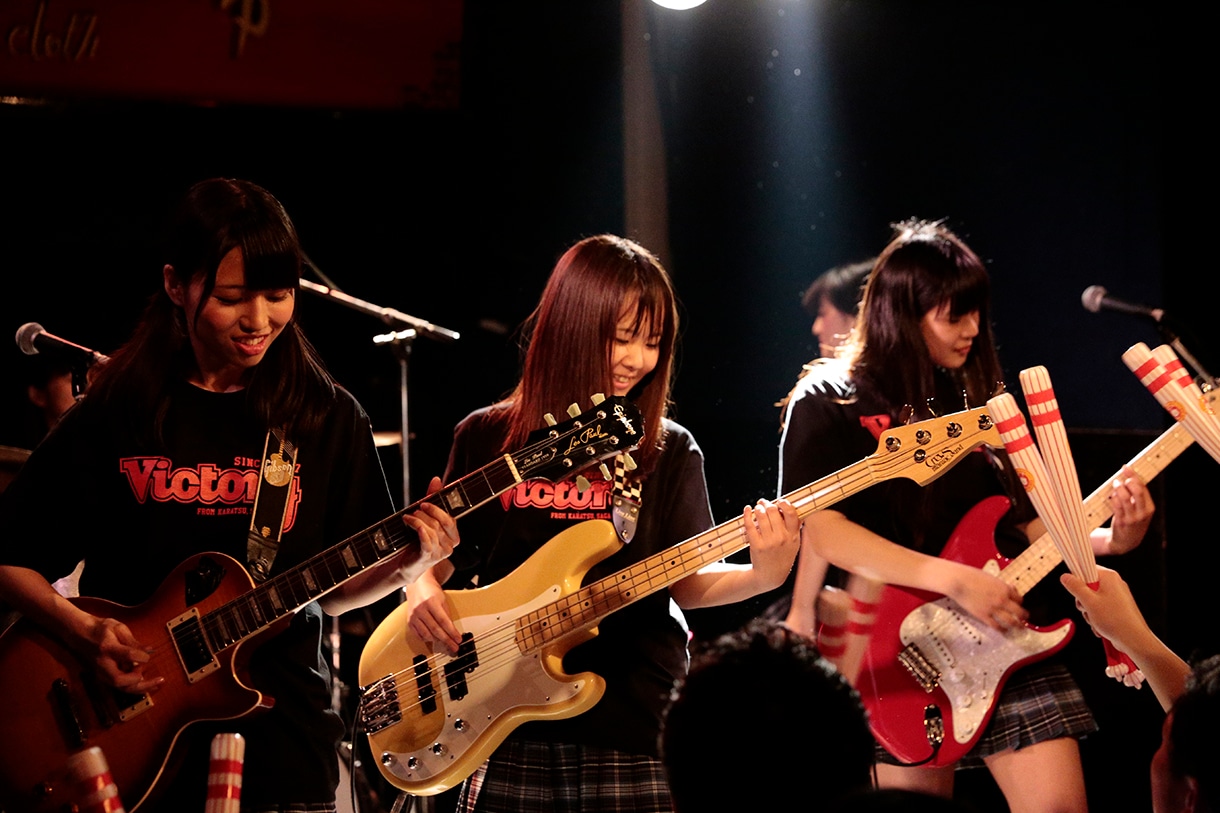 左からRENA、SHINOBU、MINAMI。