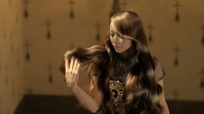 「オレオドール」CMのワンシーン。