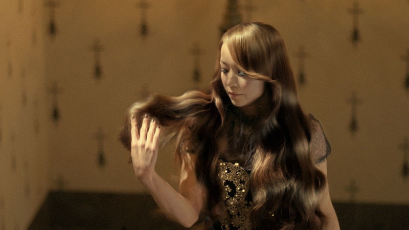 「オレオドール」CMのワンシーン。