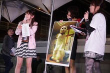 中川翔子「9lives」発売記念イベント「猫に音返し」の様子。