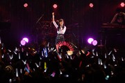 前田敦子「前田敦子 1st LIVE【SEVENTH CHORD】」の様子。