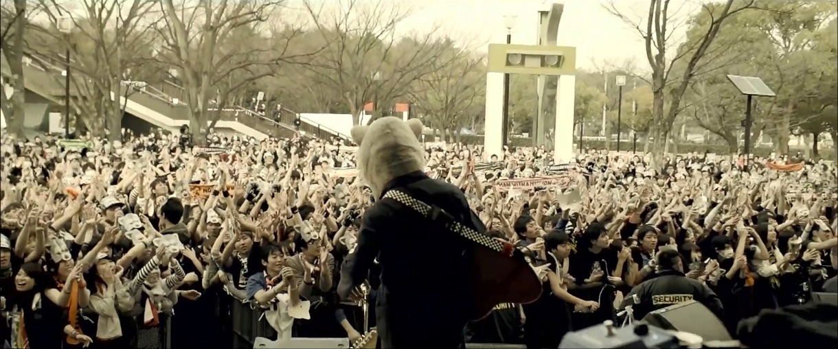 MAN WITH A MISSION「whatever you had said was everything」PVのワンシーン。