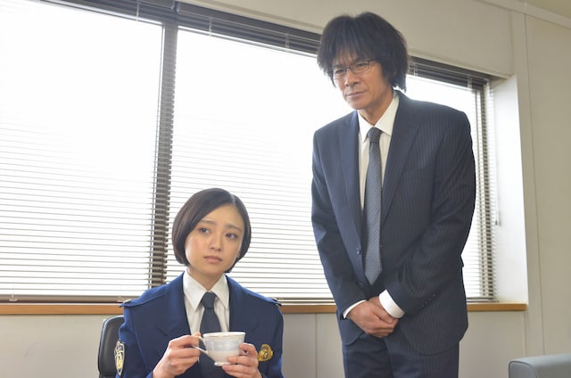 ドラマ「トクボウ 警察庁特殊防犯課」のワンシーン。（c）高橋秀武 / 集英社・読売テレビ