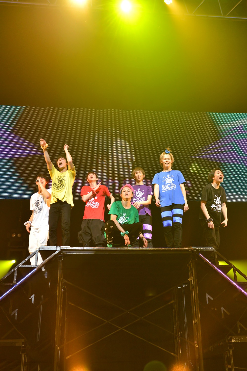 超特急「BULLET TRAIN ONE MAN SHOW ikkiにホールで福おこしだ!!!!!i!! 追加公演」の様子。
