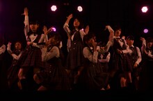 乃木坂46「気づいたら片想い」発売記念全国握手会ミニライブの様子。