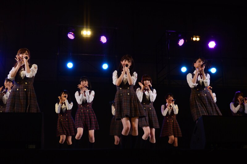 乃木坂46「気づいたら片想い」発売記念全国握手会ミニライブの様子。