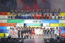 「AKB48グループ春コンinさいたまスーパーアリーナ ～思い出は全部ここに捨てていけ！～」HKT48単独公演の様子。 (c)AKS