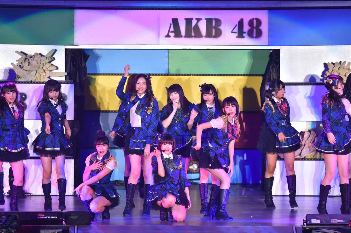 「AKB48グループ春コンinさいたまスーパーアリーナ ～思い出は全部ここに捨てていけ！～」HKT48単独公演の様子。 (c)AKS