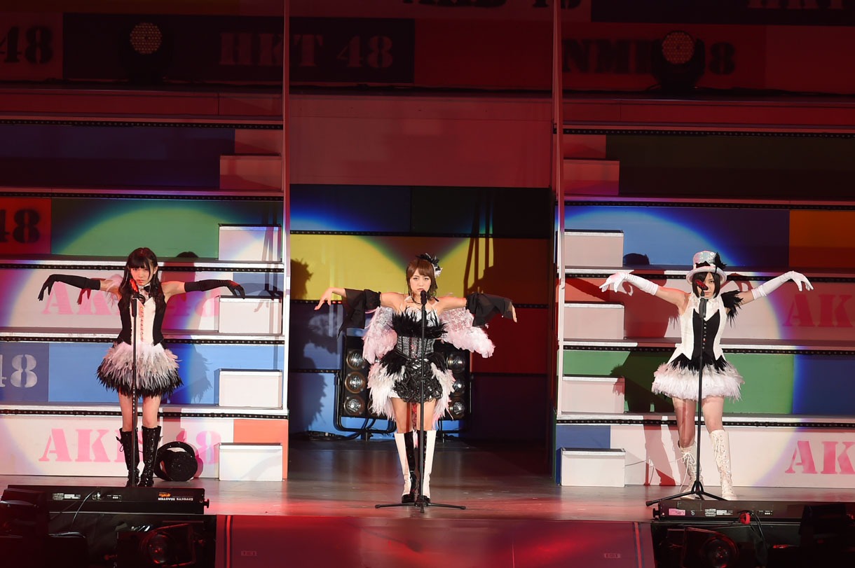 「AKB48リクエストアワーセットリストベスト200 2014」昼の部の様子。(c)AKS