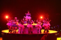 「AKB48リクエストアワーセットリストベスト200 2014」夜の部の様子。(c)AKS