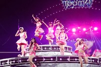 「AKB48リクエストアワーセットリストベスト200 2014」夜の部の様子。(c)AKS
