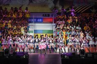 「AKB48リクエストアワーセットリストベスト200 2014」夜の部の様子。(c)AKS
