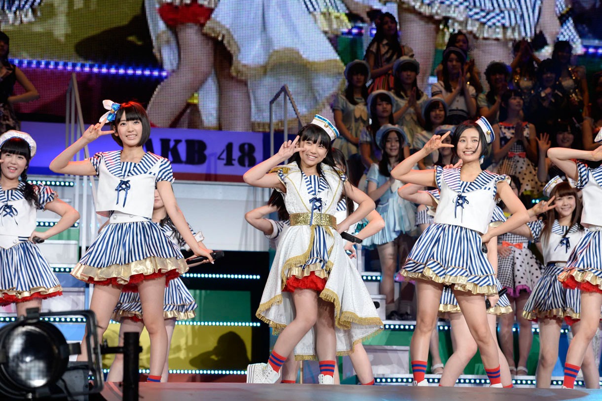 「AKB48リクエストアワーセットリストベスト200 2014」昼の部の様子。(c)AKS