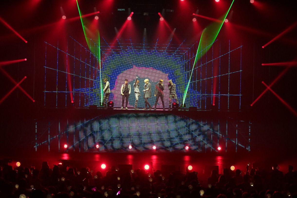 BEAST「BEAST JAPAN TOUR 2014」東京・NHKホール公演の様子。
