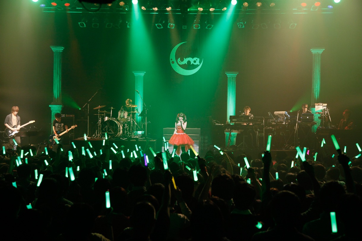 「春奈るなライブ2014-SPRING-」の様子。