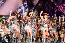 「AKB48グループ春コンinさいたまスーパーアリーナ ～思い出は全部ここに捨てていけ！～」NMB48単独公演の様子。 (c)AKS