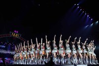 「AKB48グループ春コンinさいたまスーパーアリーナ ～思い出は全部ここに捨てていけ！～」NMB48単独公演の様子。 (c)AKS