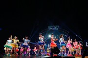 「AKB48リクエストアワーセットリストベスト200 2014」夜の部の様子。(c)AKS