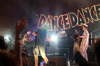 2013年に開催されたEGO-WRAPPIN' AND THE GOSSIP OF JAXX「Dance, Dance, Dance ～あなたとマリアージュ～」の模様。