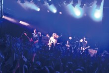 「LEGO BIG MORL Spring Tour 2014 "Something New"～雪辱編～」UNIT公演の様子。