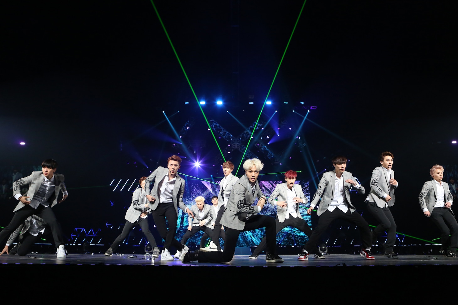 「EXO Greeting Party in Japan “Hello!”」の様子。