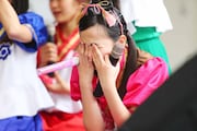 彩木咲良(中央)