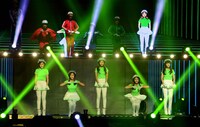 「第23回ソウル歌謡大賞」に登場したCRAYON POP。(c)Sports Seoul & King Content Co.,Ltd.