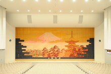 フジファブリックの上映イベント「Live at 富士五湖文化センター 上映會」が開催された山梨・ふじさんホール（旧富士五湖文化センター）。