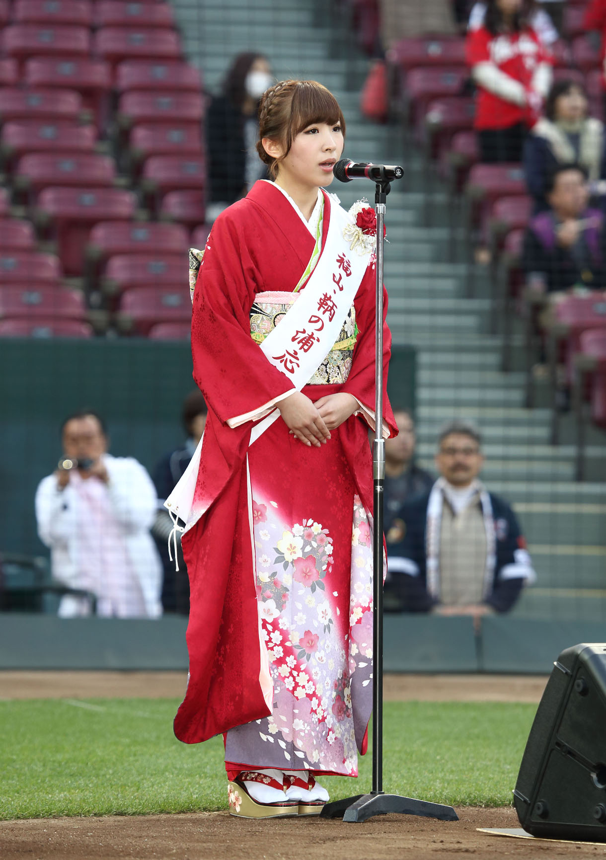 岩佐美咲