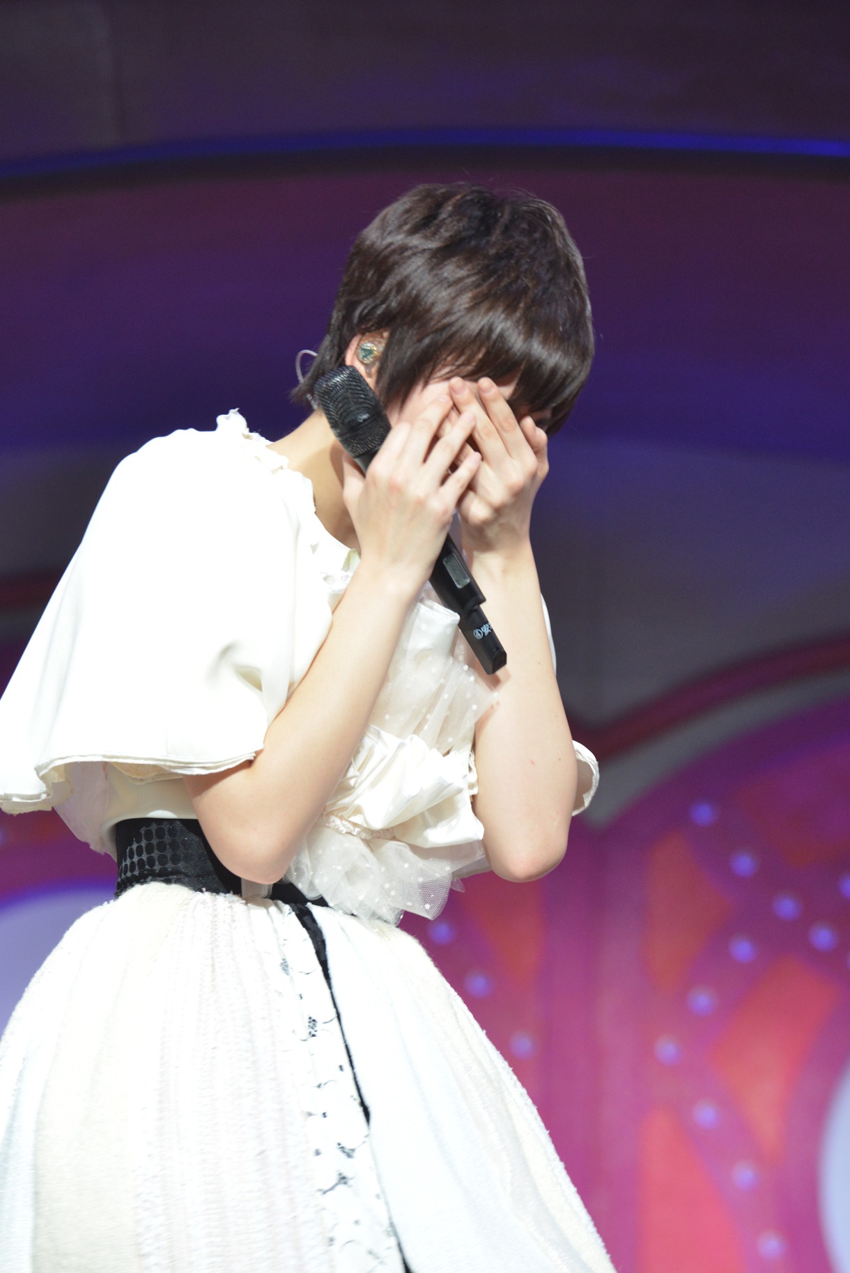 安本彩花