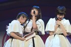 エビ中涙の「合同出発式」がDVD/BD化、転校ソングCDも
