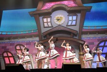 「私立恵比寿中学合同出発式～今、君がここにいる～」の様子。