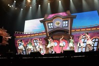 「私立恵比寿中学合同出発式～今、君がここにいる～」アンコールの様子。