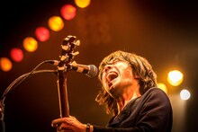 和田唱（Vo, G）（撮影：松木雄一）