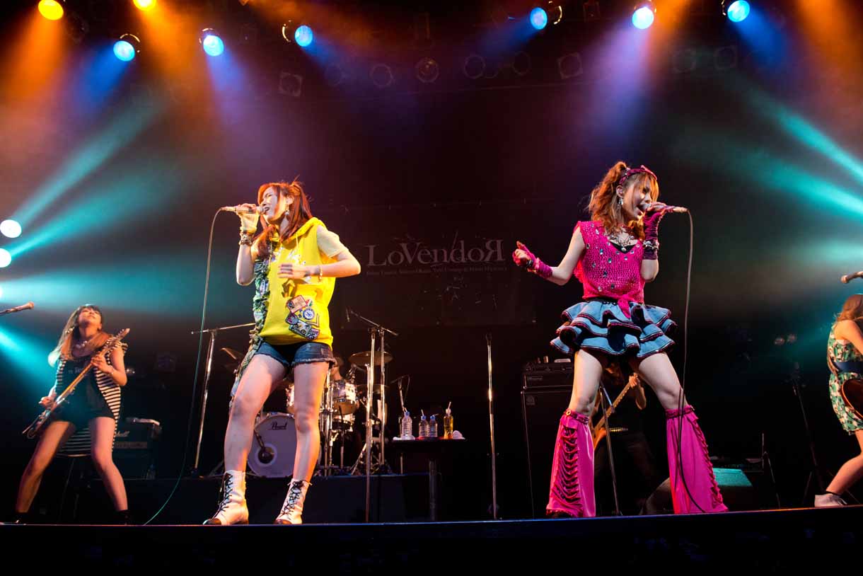 LoVendoЯ「LoVendoЯ LIVE TOUR 2014 SprinteЯ ～Bitter＆Sweet～」の様子。