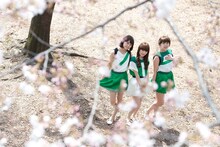 ナタリーPower PushではNegiccoのニューシングル「トリプル！WONDERLAND」の発売を記念した特集ページを公開中。