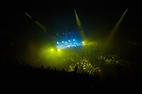 クリープハイプ「平日の武道館 バイト編～ねぇ、シフト代わってくれない？～」の模様。