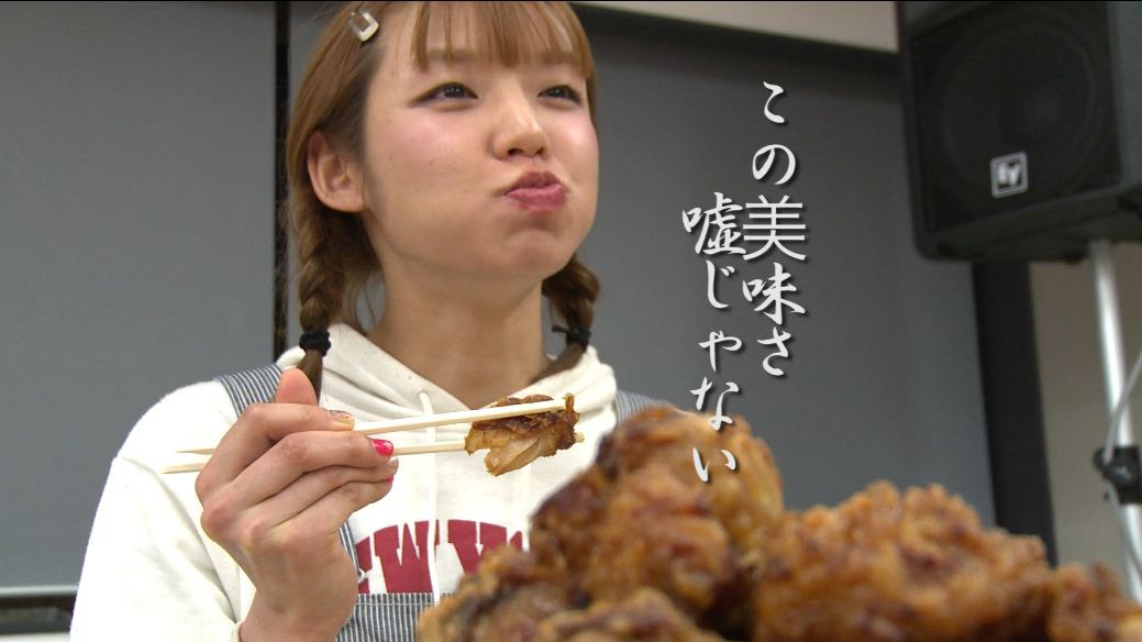「SUNDAYS×ニューアカシヤ弁当」コラボPVのワンシーン。