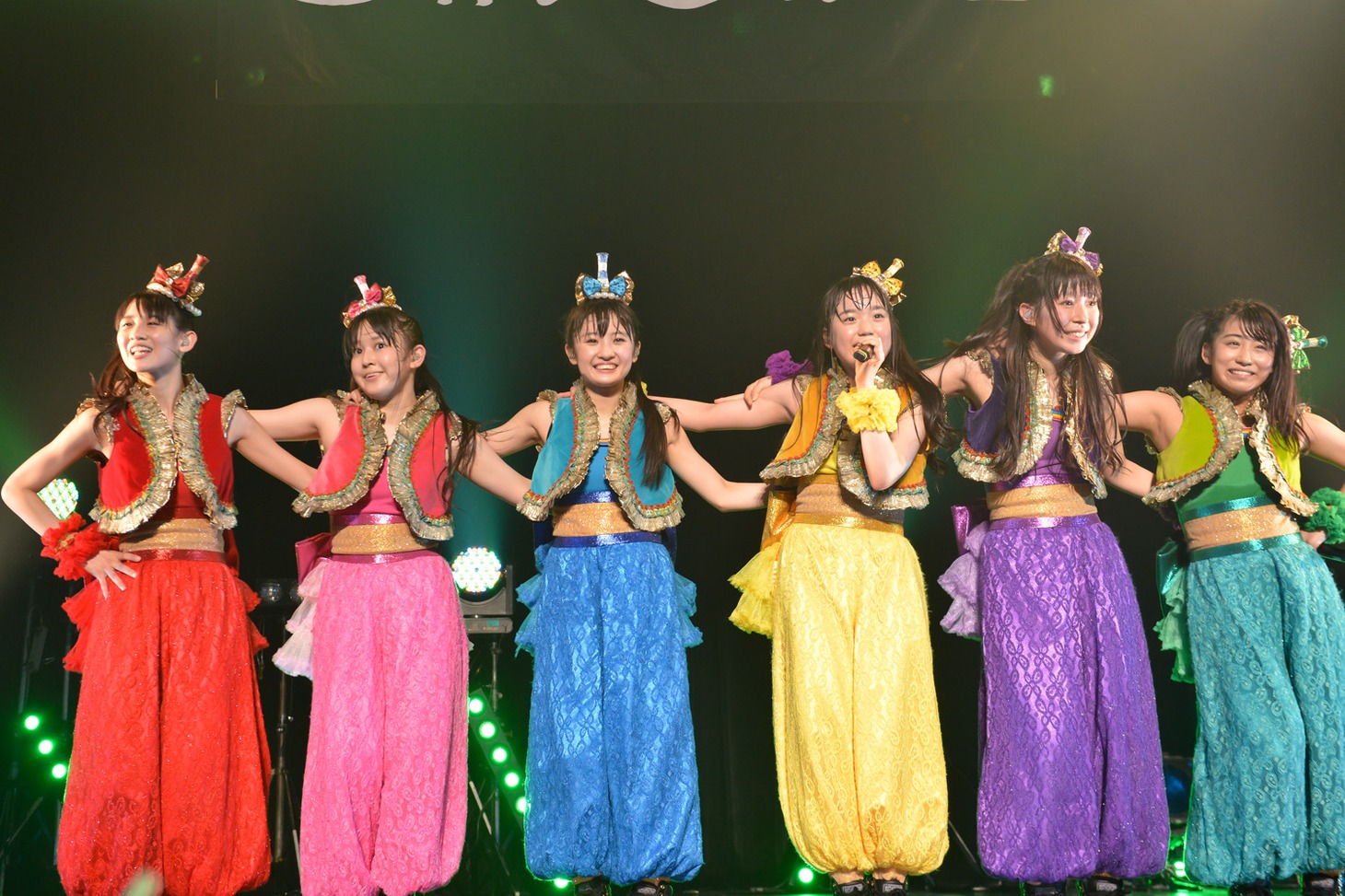 チームしゃちほこ（写真は「Zepp FINAL!～ありがとうを伝えたくて～」最終公演第2部「チームしゃちほこALLスターズ！」の様子）