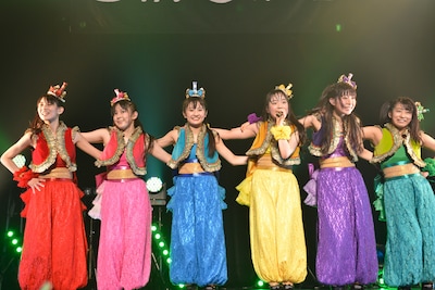 チームしゃちほこ（写真は「Zepp FINAL!～ありがとうを伝えたくて～」最終公演第2部「チームしゃちほこALLスターズ！」の様子）