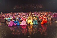 「チームしゃちほこALLスターズ！」本編ラスト「マジ感謝」で行われた記念撮影。