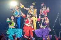 チームしゃちほこ「Zepp FINAL! 2014～ありがとうを伝えたくて～『チームしゃちほこALLスターズ！』」の様子。