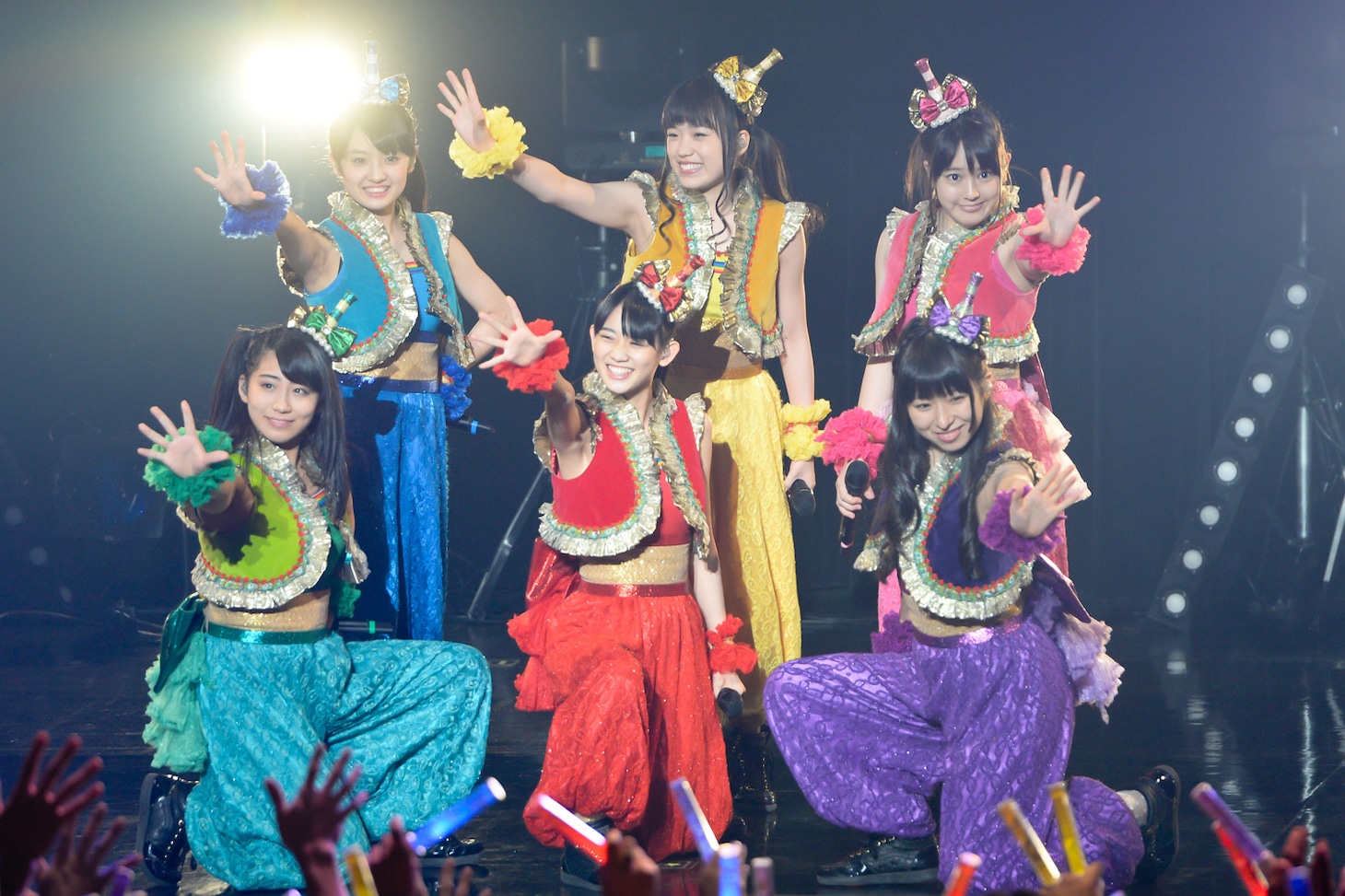チームしゃちほこ「Zepp FINAL! 2014～ありがとうを伝えたくて～『チームしゃちほこALLスターズ！』」の様子。