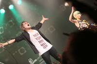 左からGlielmo Ko-ichi、u-ya。（Photo by AARON MASTERSON）