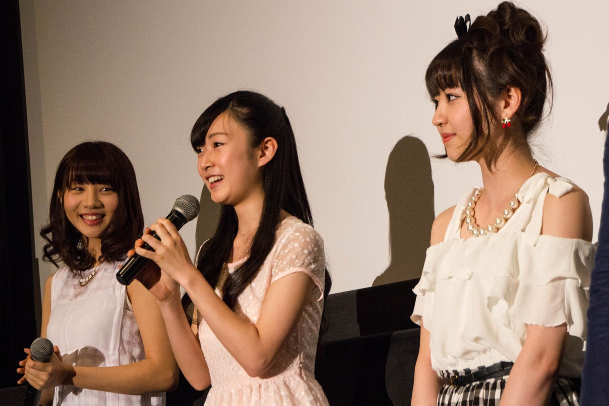 「死の実況中継 劇場版」公開初日舞台挨拶イベントの様子。