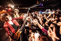 DOES「DOES～春のライブ～『Spring Has Come』」新代田FEVER公演の様子。（撮影：新保勇樹）