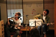 アンコールで忘れらんねえよ「夜間飛行」をデュエットする柴田隆浩といちろー。