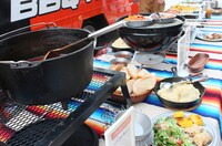 アーティストたちに振る舞われたバーベキュー。