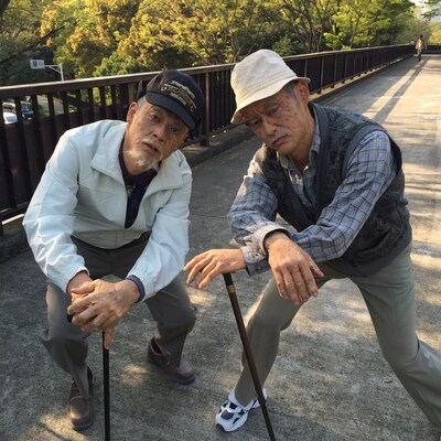 お爺さんに扮したt-Aceと般若。