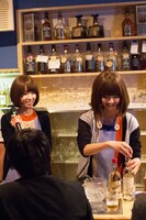 ファンクラブ限定イベント「スナックバニビ」の様子。